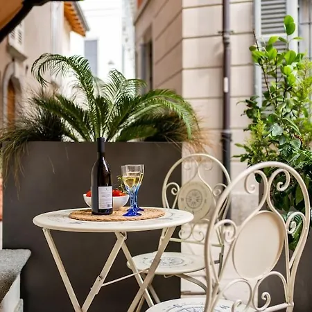 Apartment Casa Storica Design E Lusso A Dieci Mt Da *